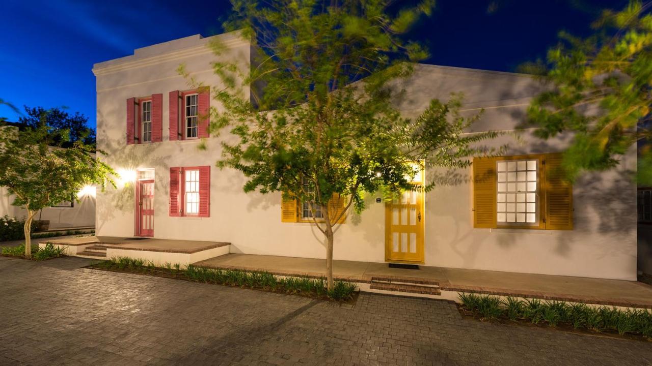 Drostdy Hotel Graaff-Reinet Exterior foto The historic house of the family of the writer, in the city of San Cristóbal de Las Casas, Chiapas.
