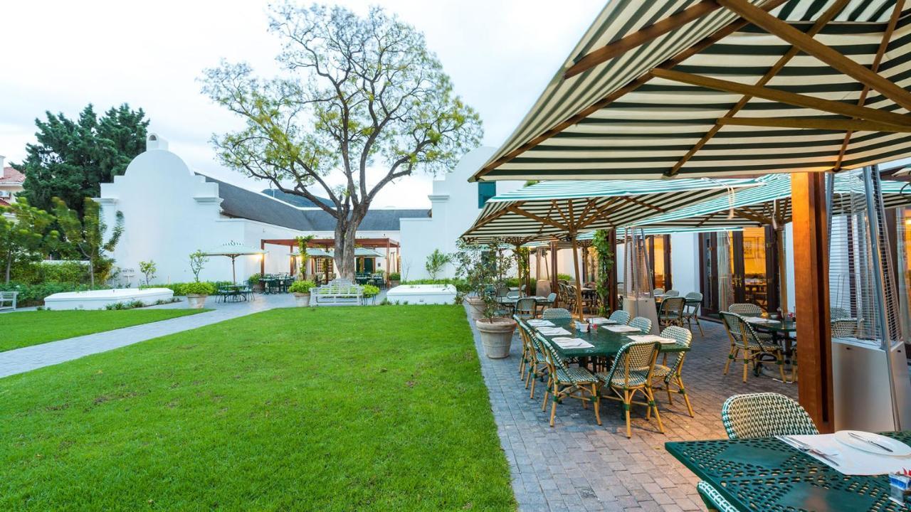 Drostdy Hotel Graaff-Reinet Exterior foto The restaurant at the Cape Heritage